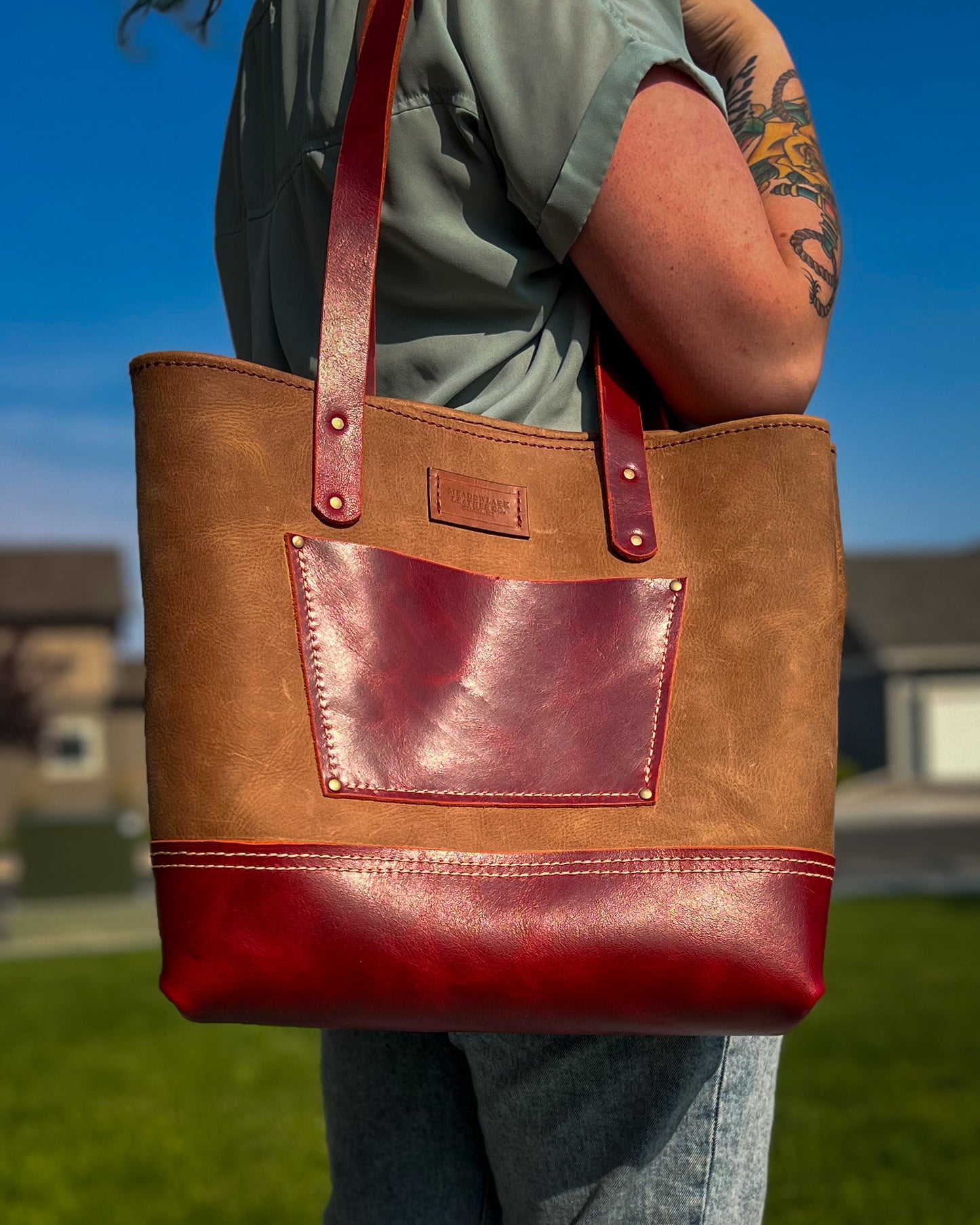 Classic Tote - Crazy Horse Brown & Red